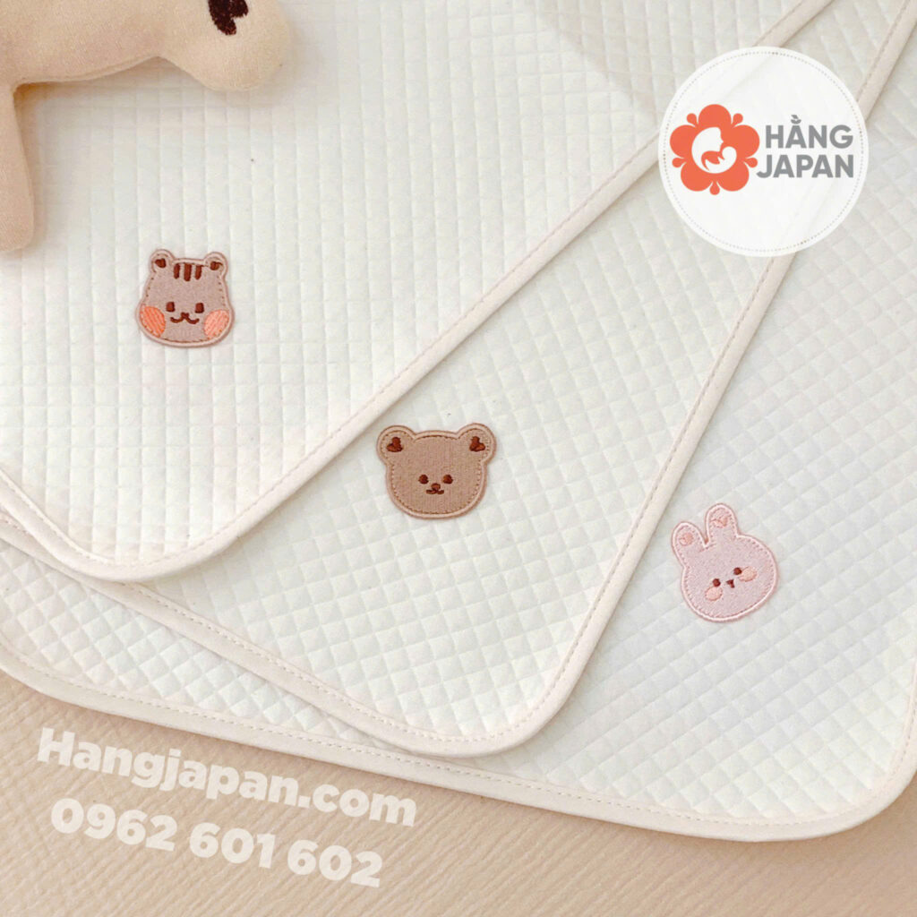 Lót chống thấm Dottodot hoạ tiết thỏ, gấu, sóc 40 Lót Chống Thấm Dottodot Hoạ Tiết Thỏ, Gấu, Sóc (3)
