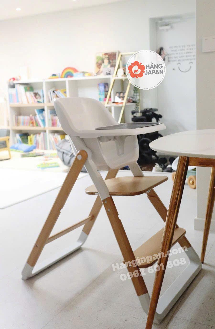 Ghế bé ngồi ăn dặm Ergobaby Evolve High Chair + Chair Ghế bé ngồi ăn dặm Ergobaby Evolve High Chair + Chair