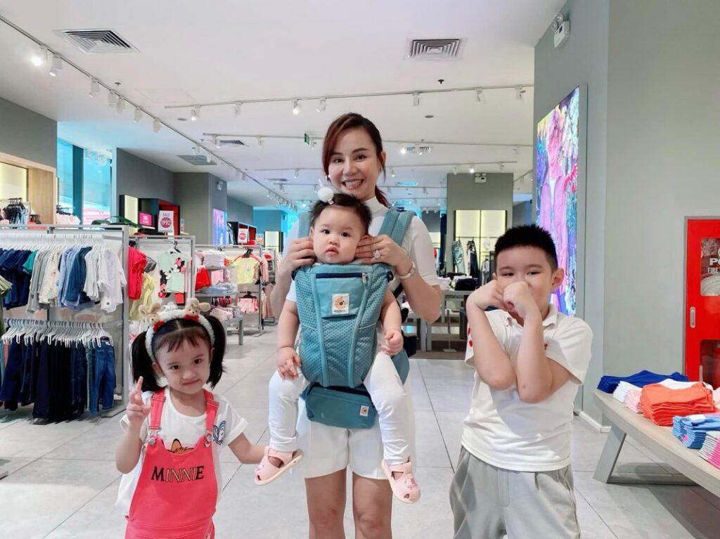 Địu cho bé Ergobaby Omni Breeze 54 Địu Cho Bé Ergobaby Omni Breeze (12)