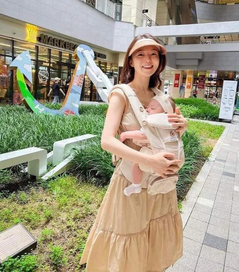 Địu cho bé Ergobaby Omni Breeze 57 Địu Cho Bé Ergobaby Omni Breeze (17)