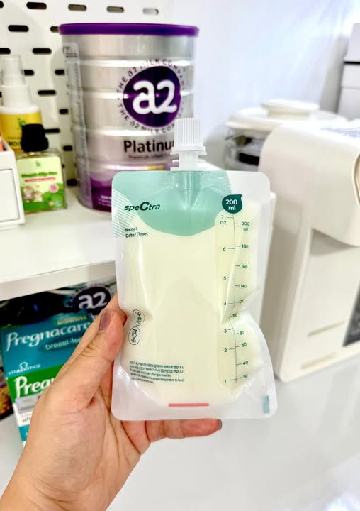 Túi trữ sữa cảm biến nhiệt nắp vặn Spectra 200ml 20 Túi Trữ Sữa Cảm Biến Nhiệt Nắp Vặn Spectra 200ml (5)