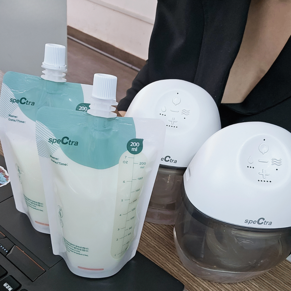 Túi trữ sữa cảm biến nhiệt nắp vặn Spectra 200ml 23 Túi Trữ Sữa Cảm Biến Nhiệt Nắp Vặn Spectra 200ml (7)