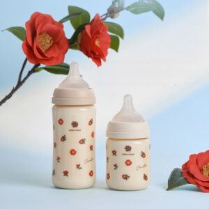 Bình sữa BeBeGrow Green Finger Camelia HOA TRÀ ĐỎ