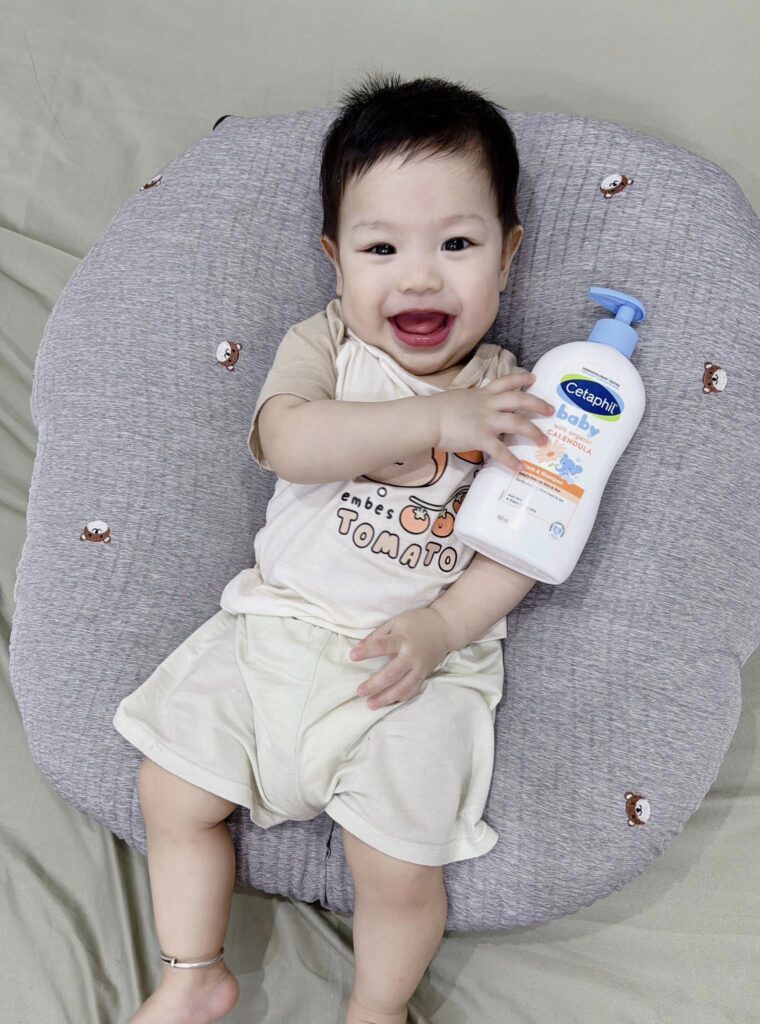 Sữa dưỡng thể trẻ em Cetaphil tinh chất hoa cúc 400ml 14 Sữa Tắm Chàm Cho Bé Cetaphil Eczema Soothing Wash 147ml (1)