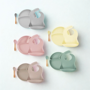Chén ăn kèm nắp đậy silicone MinikOiOi