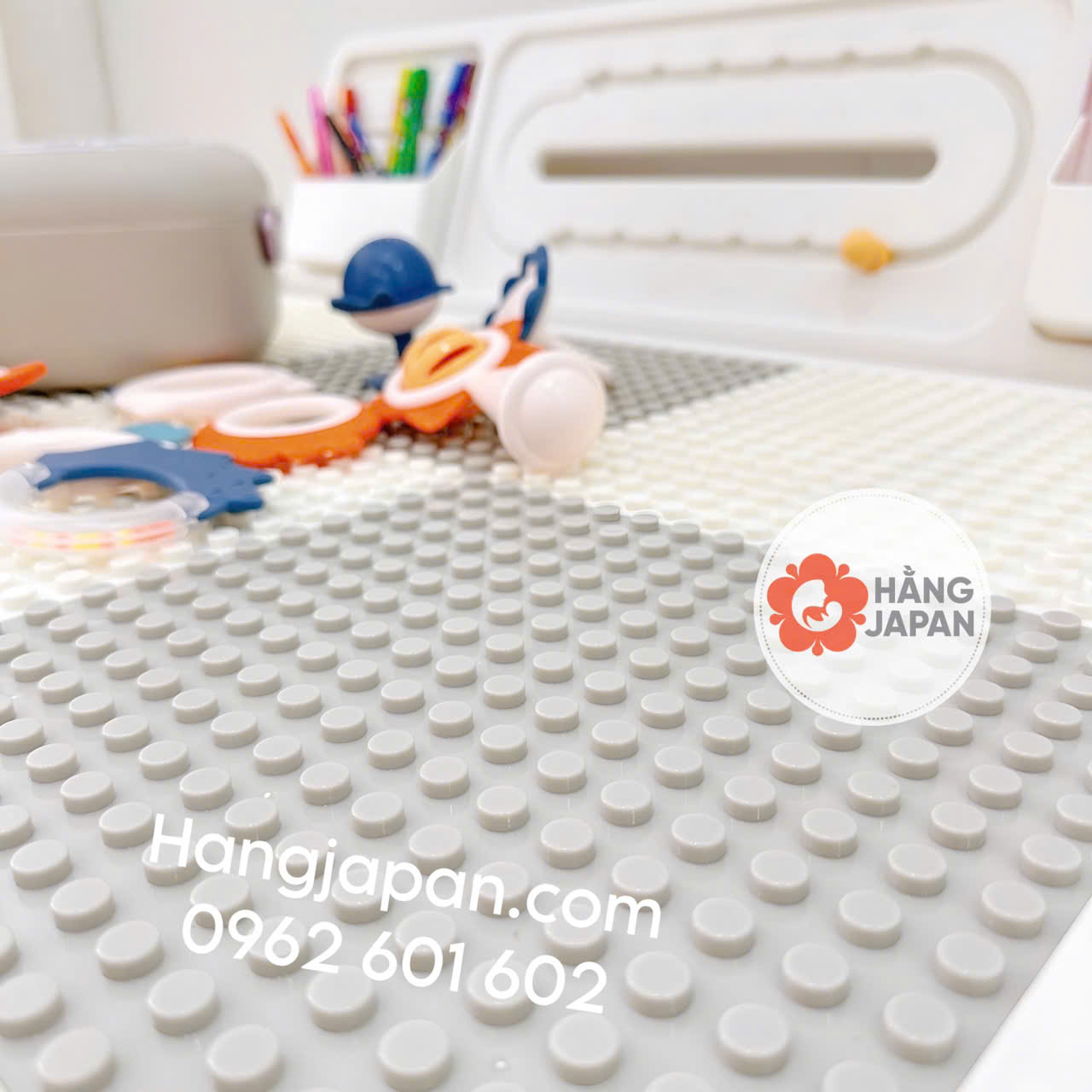 Bộ bàn ghế lego xếp hình đa năng cho bé Babyviva Bộ bàn ghế lego xếp hình đa năng cho bé Babyviva